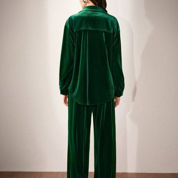 Dark Green Elegant Womens Velvet Rhinestone Studded button down top & pant Set - Picture 3 of 8